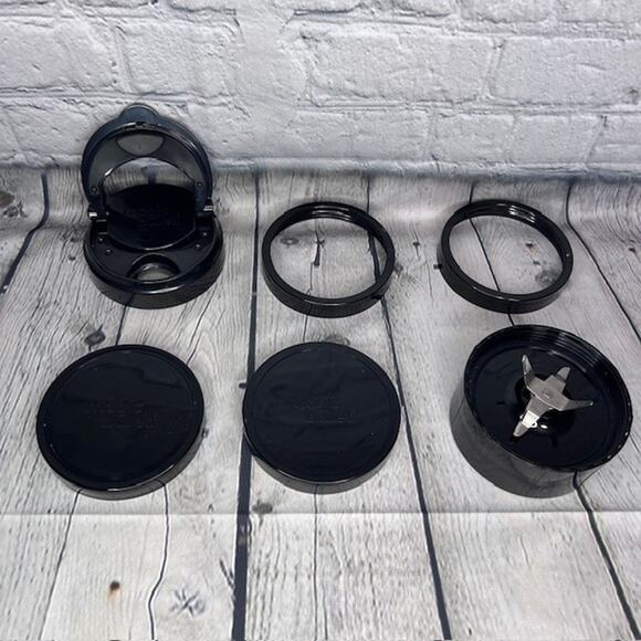 Magic Bullet Blender 10- Piece Black Silver MBR-1101 Base Container Cups Blade - Picture 3 of 5